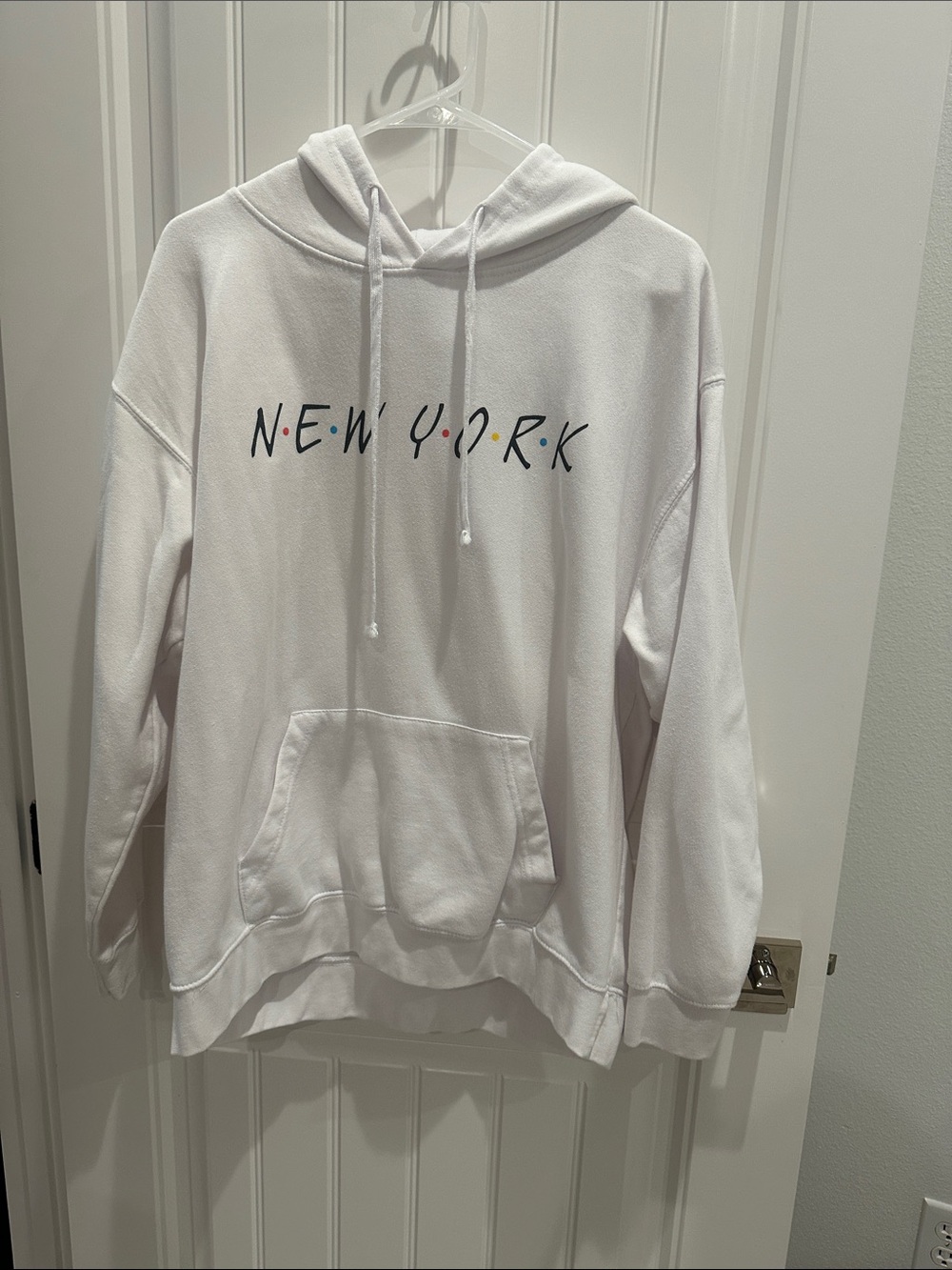 White 'New York' Graphic Hoodie Sweater - Casual Women's Pullover
